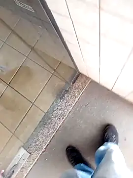 Snapshot of negrim10 chatting on February 11, 2:33 pm negrim10 online show from February 11, 2:33 pm