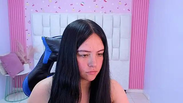 Snapshot of sarita_09_s chatting on June 9, 7:47 pm sarita 09 s online show from June 9, 7:47 pm