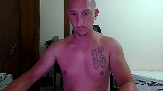 Daniiiel13 online show from June 13, 12:41 am