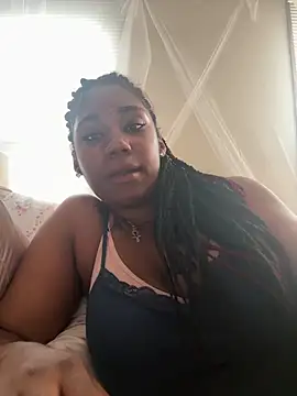 Snapshot of Ebonythroat777 chatting on May 30, 12:19 am Ebonythroat777 online show from May 30, 12:19 am