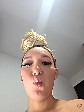 alaia princess online show from April 1, 11:24 pm