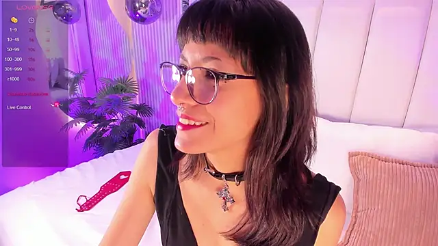 Snapshot of ViolettaColinss chatting on February 27, 11:54 am ViolettaColinss online show from February 27, 11:54 am