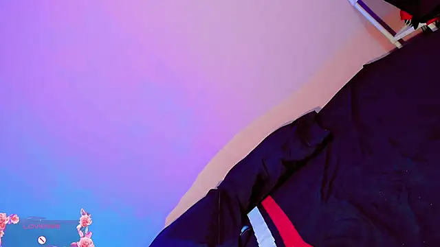 zoe rous2 online show from April 4, 12:35 pm