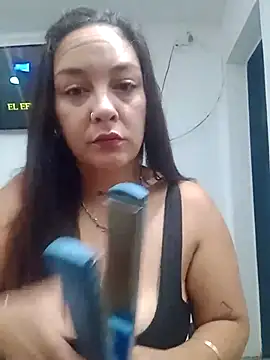 Snapshot of kuramaqueen chatting on March 1, 8:16 am kuramaqueen online show from March 1, 8:16 am