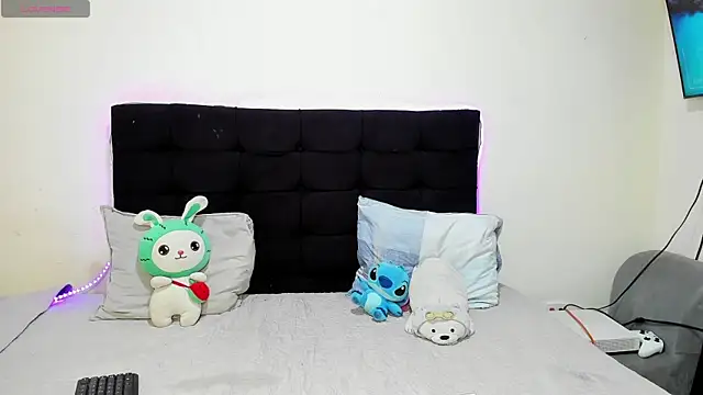 Vinaaly  online show from March 11, 7:31 pm