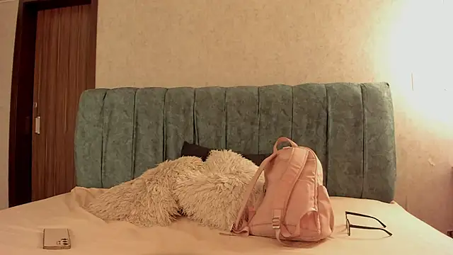 Snapshot of Aleera_Walton chatting on February 26, 7:57 pm Aleera Walton online show from February 26, 7:57 pm