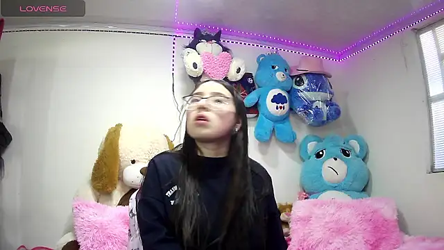 Snapshot of natasha_vesperxx chatting on February 5, 12:32 pm natasha vesperxx online show from February 5, 12:32 pm