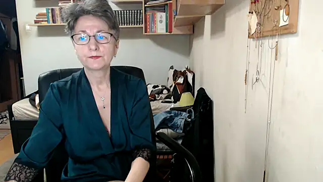 katemodel online show from October 19, 6:58 am