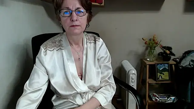 katemodel online show from February 11, 7:46 am