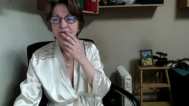 katemodel online show from February 27, 7:08 am