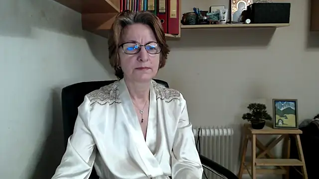Snapshot of katemodel chatting on April 18, 6:28 am katemodel online show from April 18, 6:28 am