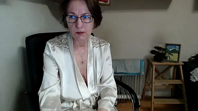 Snapshot of katemodel chatting on May 16, 6:43 am katemodel online show from May 16, 6:43 am