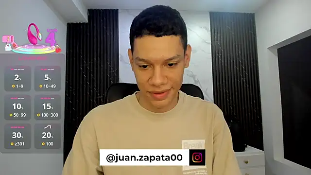Snapshot of milo_cruz_ chatting on June 27, 12:22 pm milo cruz online show from June 27, 12:22 pm
