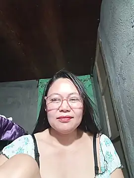 Snapshot of hotpinay_45 chatting on April 20, 11:46 am hotpinay 45 online show from April 20, 11:46 am