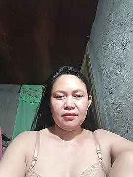 Snapshot of hotpinay_45 chatting on May 1, 11:26 am hotpinay 45 online show from May 1, 11:26 am