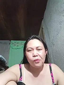 Snapshot of hotpinay_45 chatting on June 1, 4:36 am hotpinay 45 online show from June 1, 4:36 am