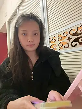 Snapshot of BIGBABYYEYE chatting on March 3, 1:28 pm BIGBABYYEYE online show from March 3, 1:28 pm