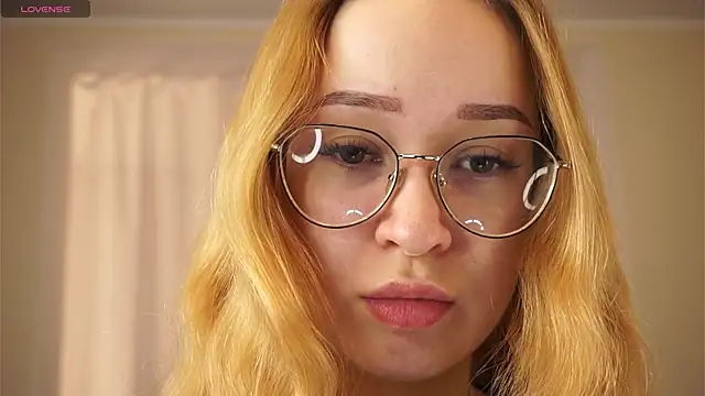 SallyDeniken online show from February 2, 5:22 pm