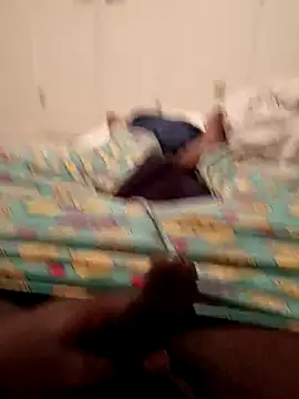 Snapshot of Droski21 chatting on March 4, 8:31 am Droski21 online show from March 4, 8:31 am