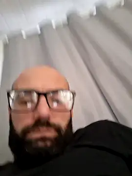 Snapshot of Robsonitj90 chatting on June 6, 6:12 pm Robsonitj90 online show from June 6, 6:12 pm