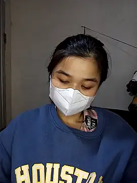 Snapshot of Daisy-lusia2026 chatting on February 12, 2:56 pm Daisy-lusia2026 online show from February 12, 2:56 pm