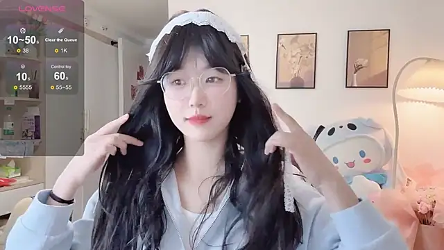 Luminous4173 online show from April 18, 8:51 am