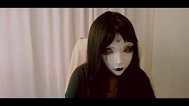 NoirLiliyaa online show from February 3, 11:59 am