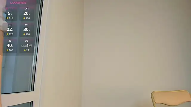 Snapshot of Helen__spark__ chatting on February 13, 2:07 am Helen spark online show from February 13, 2:07 am