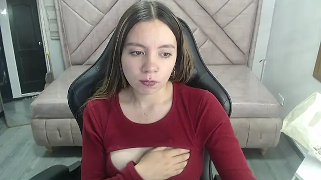 Snapshot of Eco_deluna_v chatting on February 19, 1:07 pm Eco deluna v online show from February 19, 1:07 pm