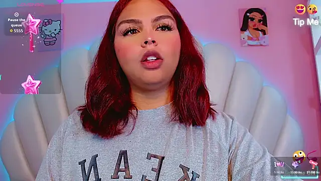 Snapshot of Maia_Hotts chatting on March 3, 11:49 am Maia Hotts online show from March 3, 11:49 am