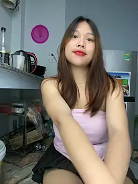 Snapshot of Emxinhka1 chatting on July 15, 1:22 am Emxinhka1 online show from July 15, 1:22 am