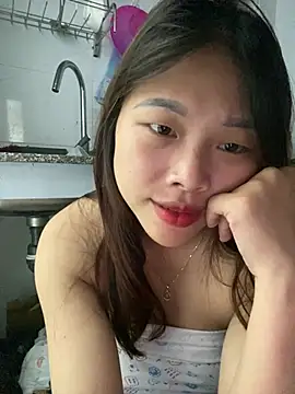 Snapshot of Emxinhka1 chatting on July 24, 7:28 am Emxinhka1 online show from July 24, 7:28 am