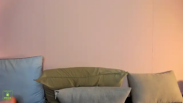 Snapshot of savanah_wild chatting on July 6, 4:42 pm savanah wild online show from July 6, 4:42 pm