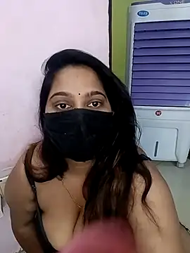 Aliya Hott online show from May 3, 6:19 am
