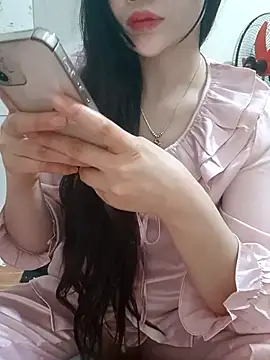 Snapshot of Moe-moex chatting on February 9, 11:03 am Moe-moex online show from February 9, 11:03 am