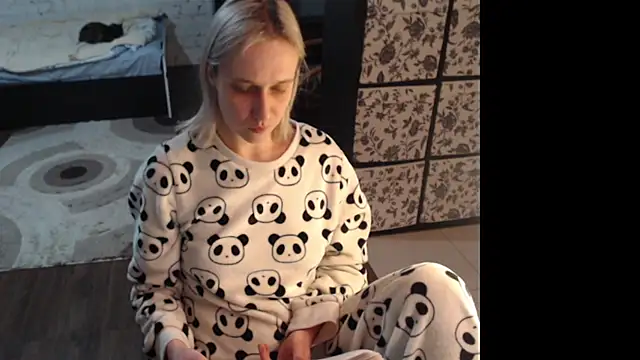 Your guilty pleasure1 online show from March 1, 6:43 pm