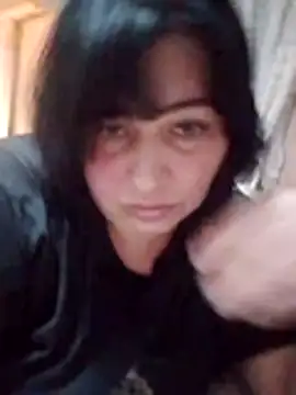 Snapshot of sara222619 chatting on February 7, 6:44 pm sara222619 online show from February 7, 6:44 pm