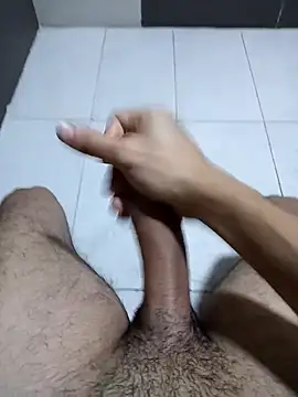 Snapshot of Bigdick23ccmm chatting on February 5, 7:07 pm Bigdick23ccmm online show from February 5, 7:07 pm