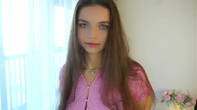 Snapshot of LoveMillier chatting on February 5, 10:53 am LoveMillier online show from February 5, 10:53 am