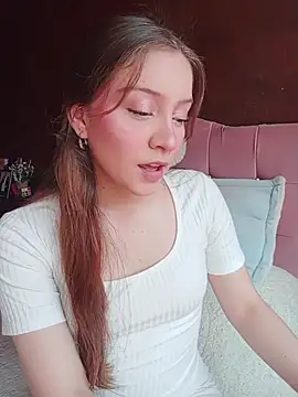 MimiSoftie online show from March 15, 6:58 pm