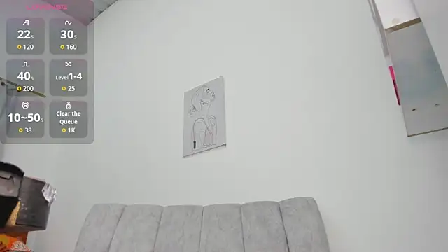 velvetluna  online show from March 20, 10:09 am