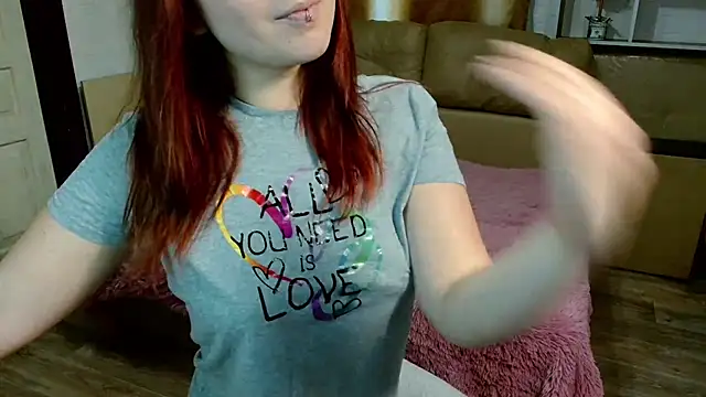 Snapshot of NotYourDoll chatting on January 9, 7:31 am NotYourDoll online show from January 9, 7:31 am