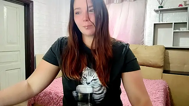 Snapshot of NotYourDoll chatting on May 30, 6:43 am NotYourDoll online show from May 30, 6:43 am
