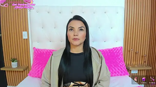 GreciaEvanss online show from June 9, 3:23 pm
