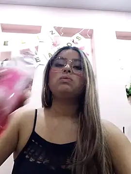 AngellVisen online show from March 3, 7:31 pm