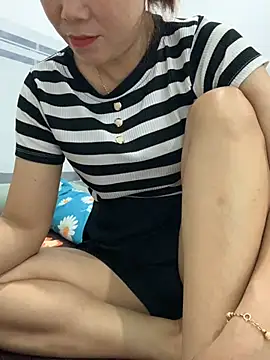Snapshot of Baby-lovely69 chatting on July 5, 3:34 am Baby-lovely69 online show from July 5, 3:34 am