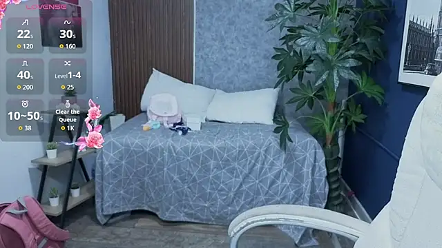 saphire  online show from April 13, 12:54 pm