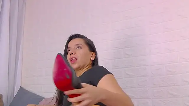 Snapshot of AprilVelvett chatting on February 28, 6:25 am AprilVelvett online show from February 28, 6:25 am