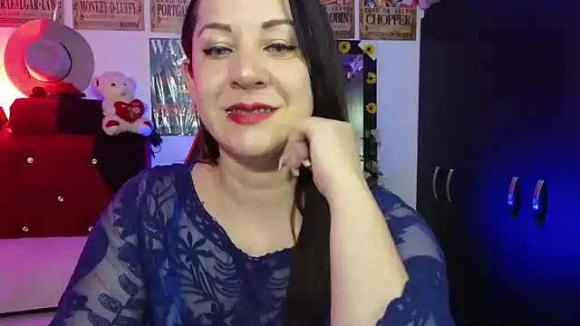 sara-smi online show from February 4, 8:03 pm