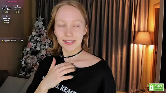 Cutie Ellis online show from July 15, 5:29 pm